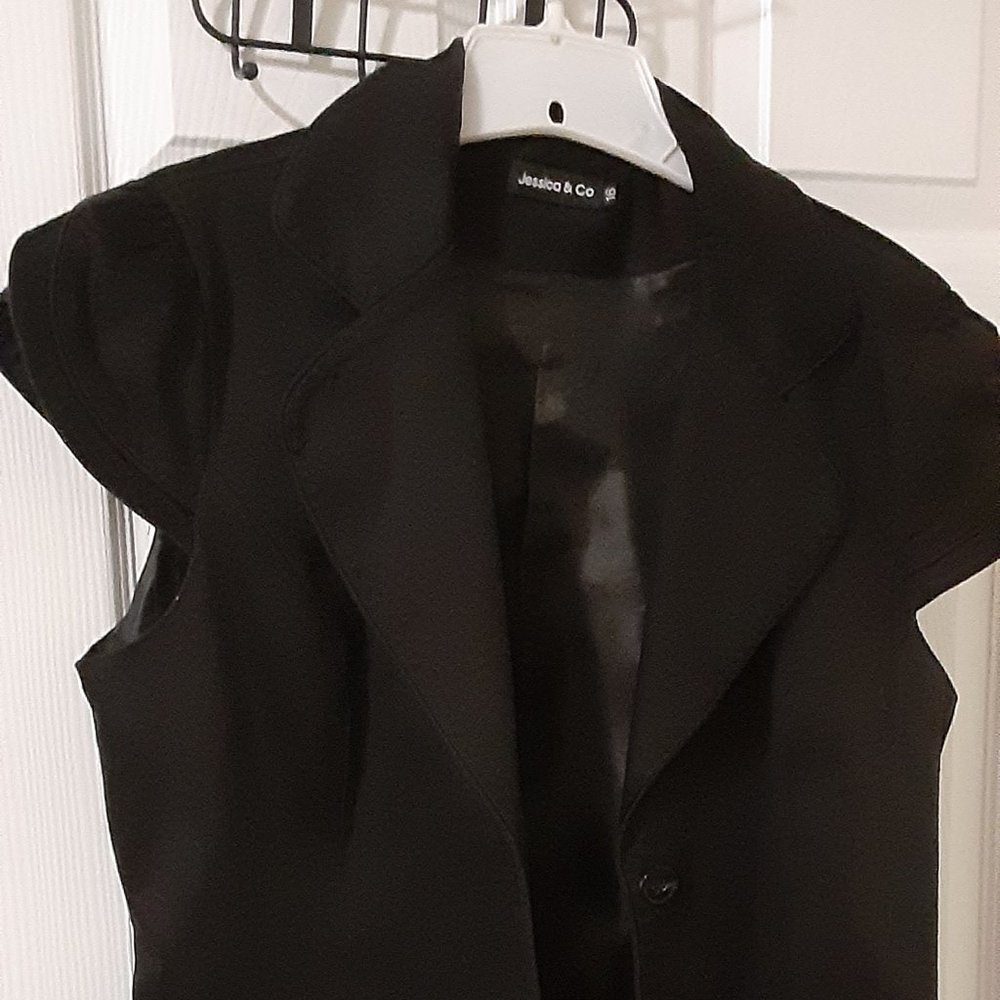 Black lined cotton top